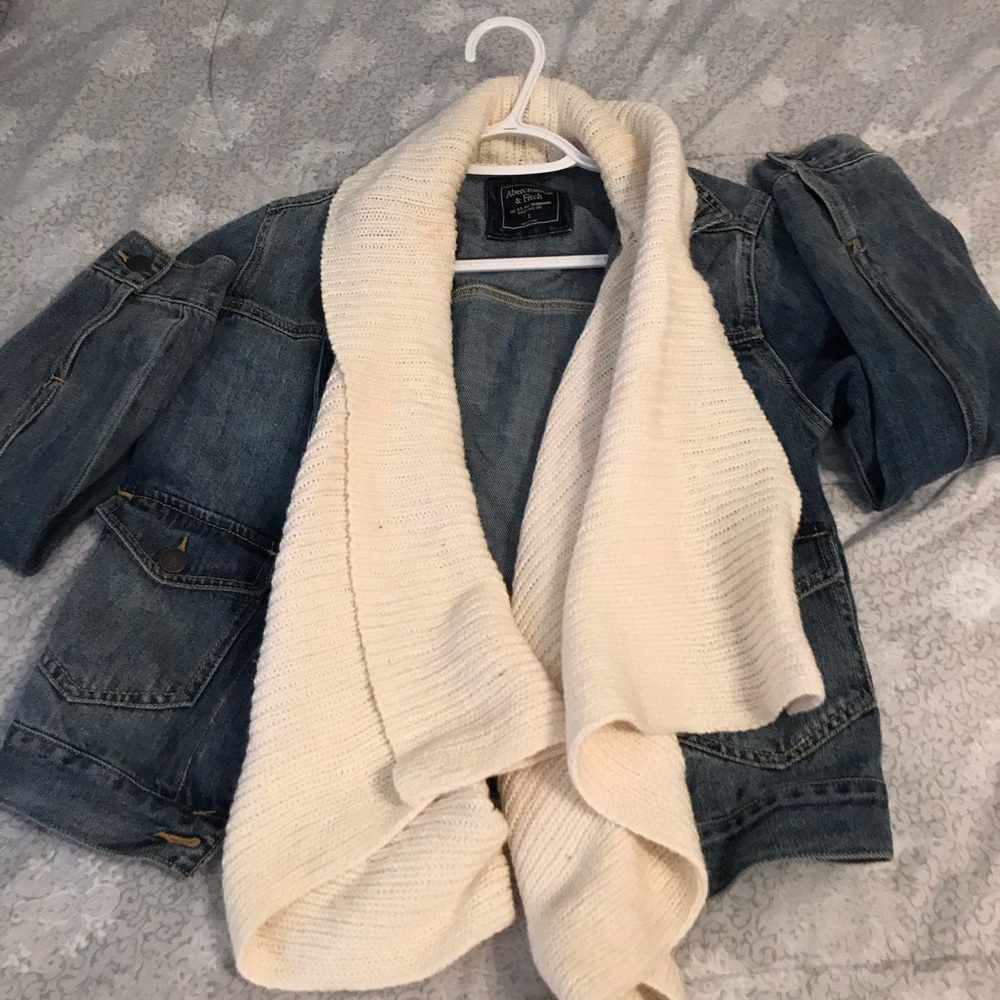 Jean jacket with scarf attached
